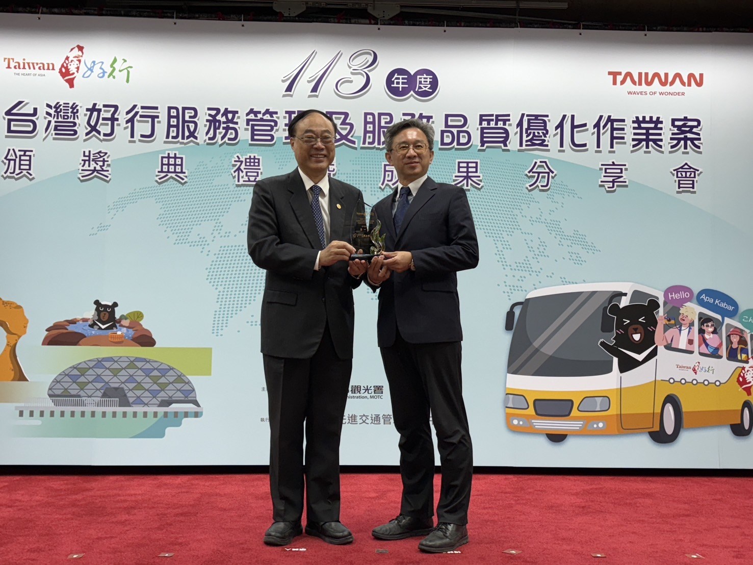 台灣好行金門線10連霸獲觀光署2024年評比雙冠軍