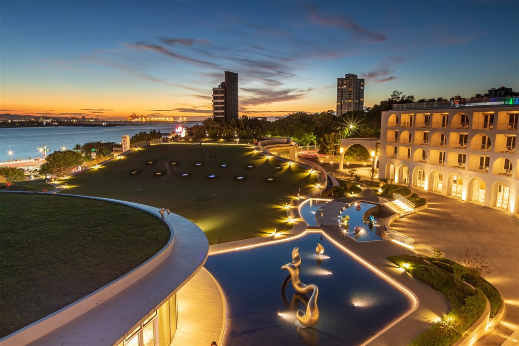 將捷金鬱金香酒店推八款全新限定調酒 在爵士音樂中享受春日微醺氛圍